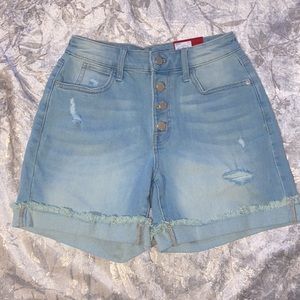 Jenifer Lopez Sz. 2 Shorts NWT